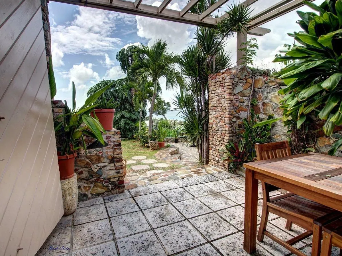 Kro Estate Lindholm Hotel Cruz Bay