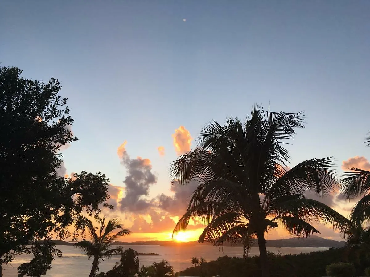 Estate Lindholm Hotel Cruz Bay 4*,